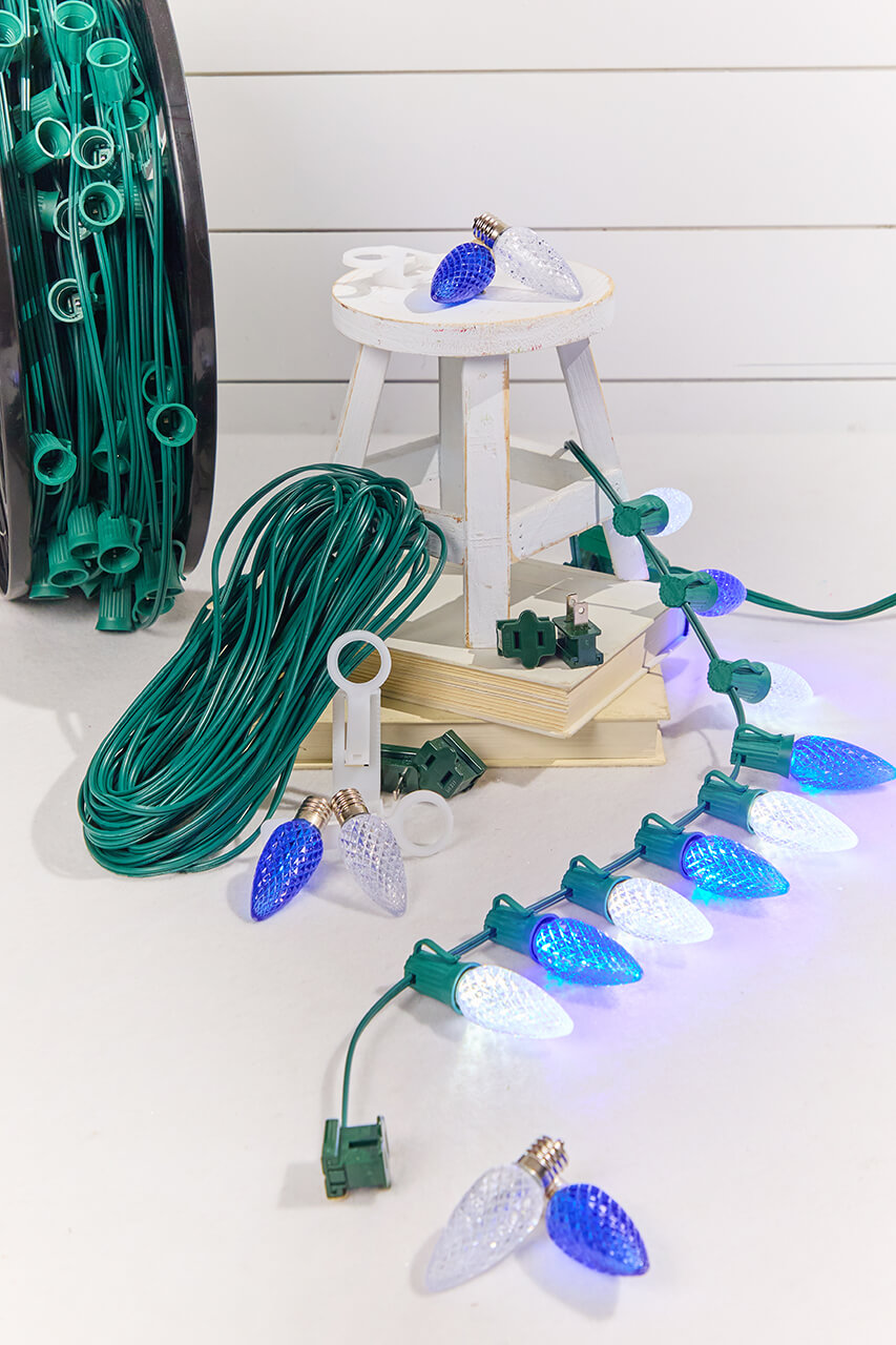 250' Outdoor Christmas Lighting Kit - Cool White/Blue