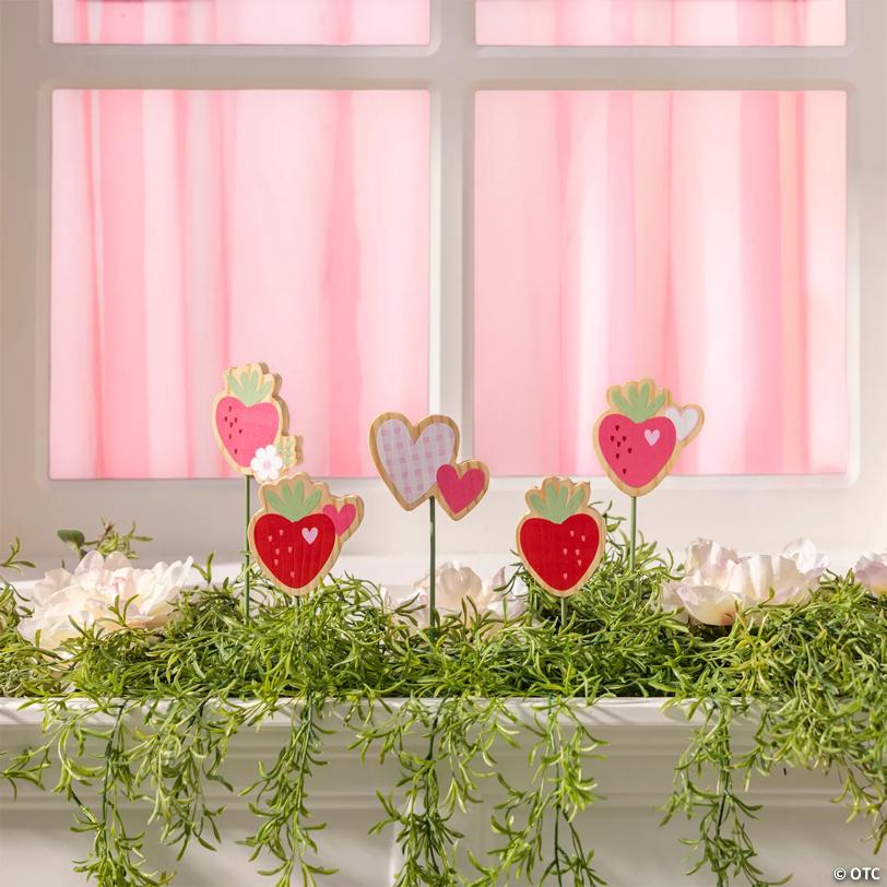 14" Love in Bloom Hearts & Strawberries Wooden Plant Stakes – 5 Pc.