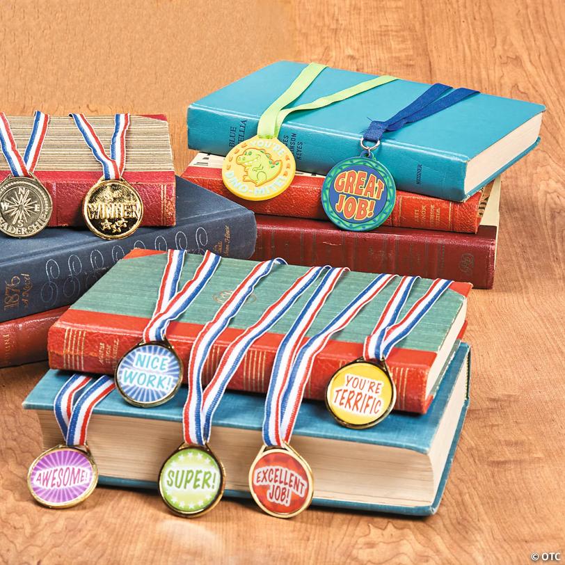 1 1/2" Super Star Goldtone Plastic Medals with Red, White & Blue Ribbon - 12 Pc.