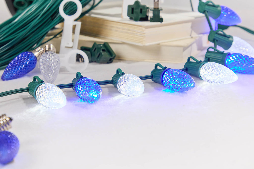 250' Outdoor Christmas Lighting Kit - Cool White/Blue