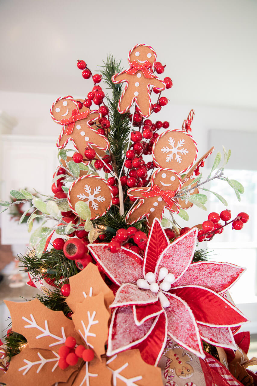 27” Gingerbread Spray with Peppermint Outline