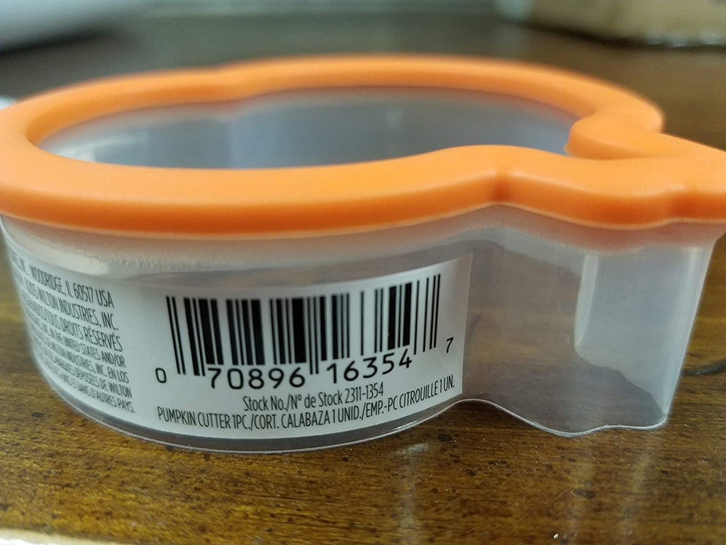Wilton Comfort Grip Orange Pumpkin Plastic Cookie Cutter