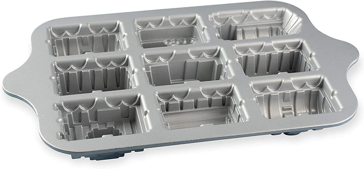 Nordic Ware Platinum Collection Train Pan
