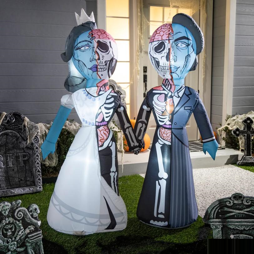 Inflatable Light-Up Zombie Couple Halloween Outdoor Yard Decoration - 5 ft