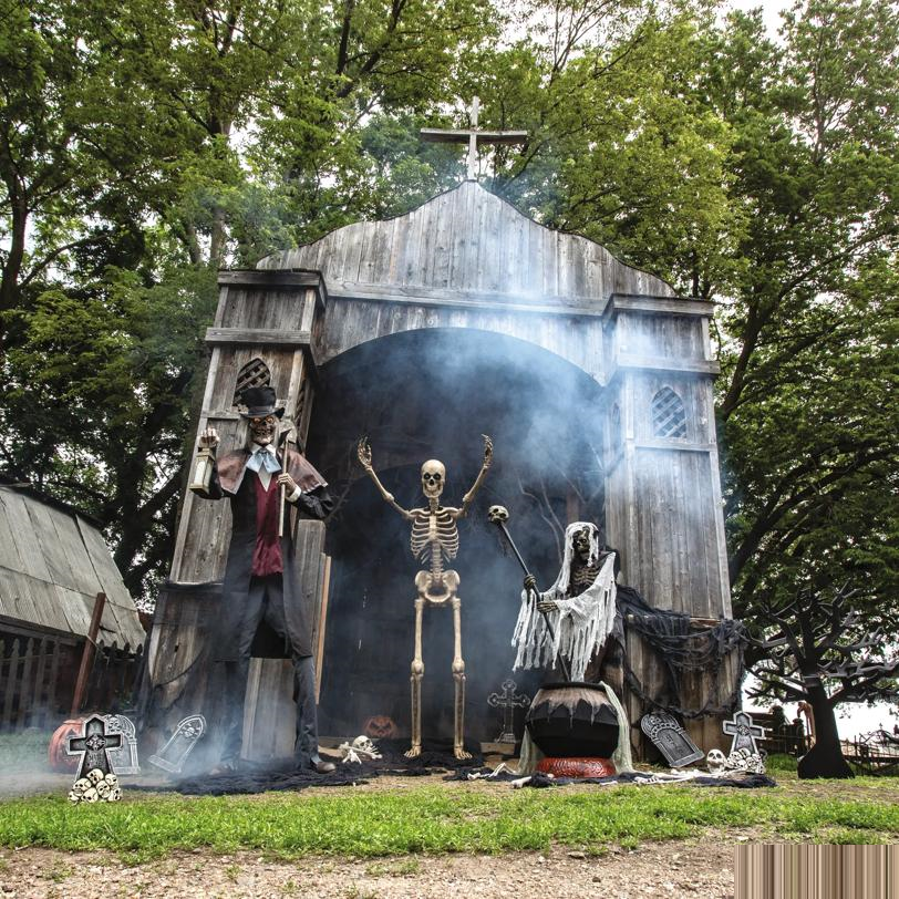 Towering Skeleton with Projection Eye 8-Foot