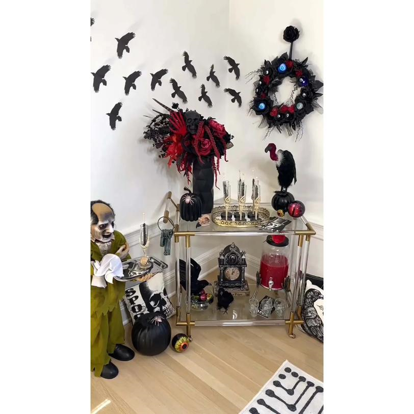 Wreath 15 Inch Lu Eyeball Black