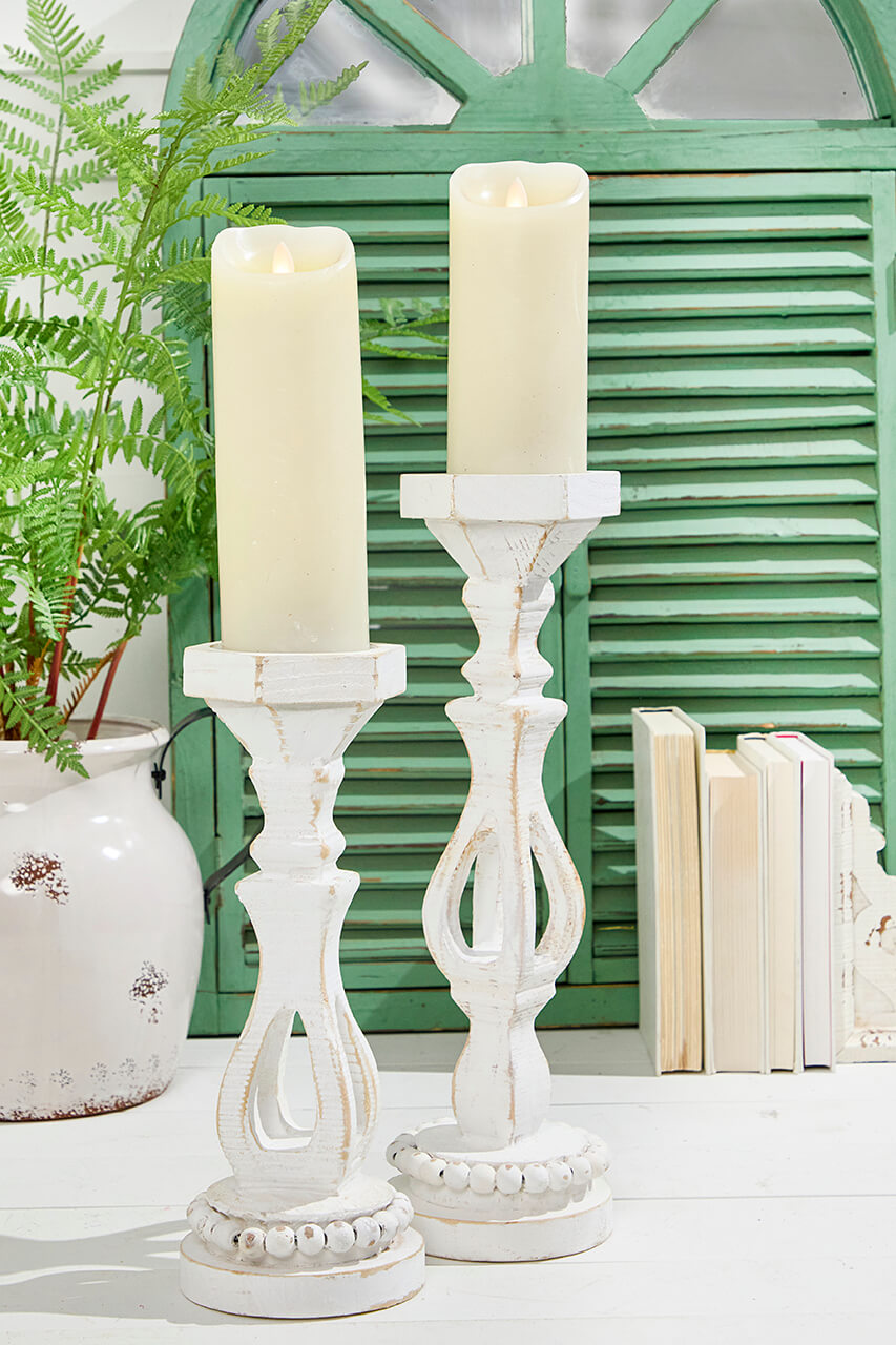 13"-16” Pillar Wood Candle Holder Set