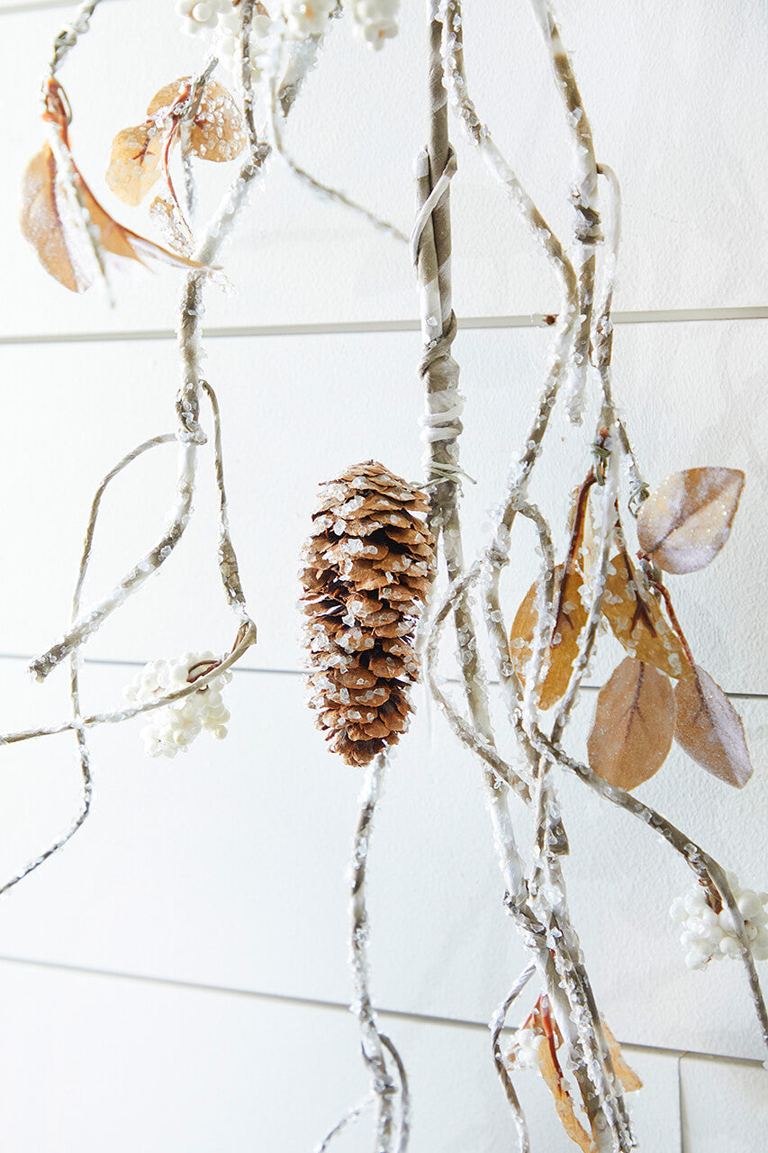 48" Snow with Glitter Winter Chalet Garland - Natural/Frost