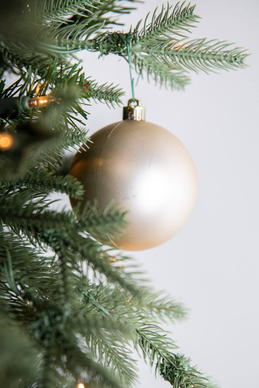 3.1” Shiny/Matte Pearl Shatterproof Ornaments - Set of 6