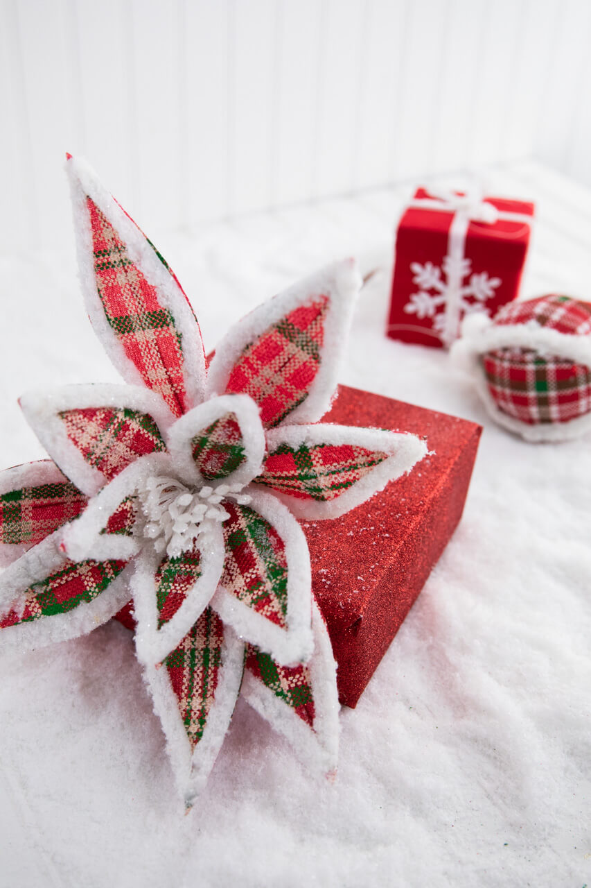 24” x 13" Glitter Fur Edge Plaid Poinsettia Stem