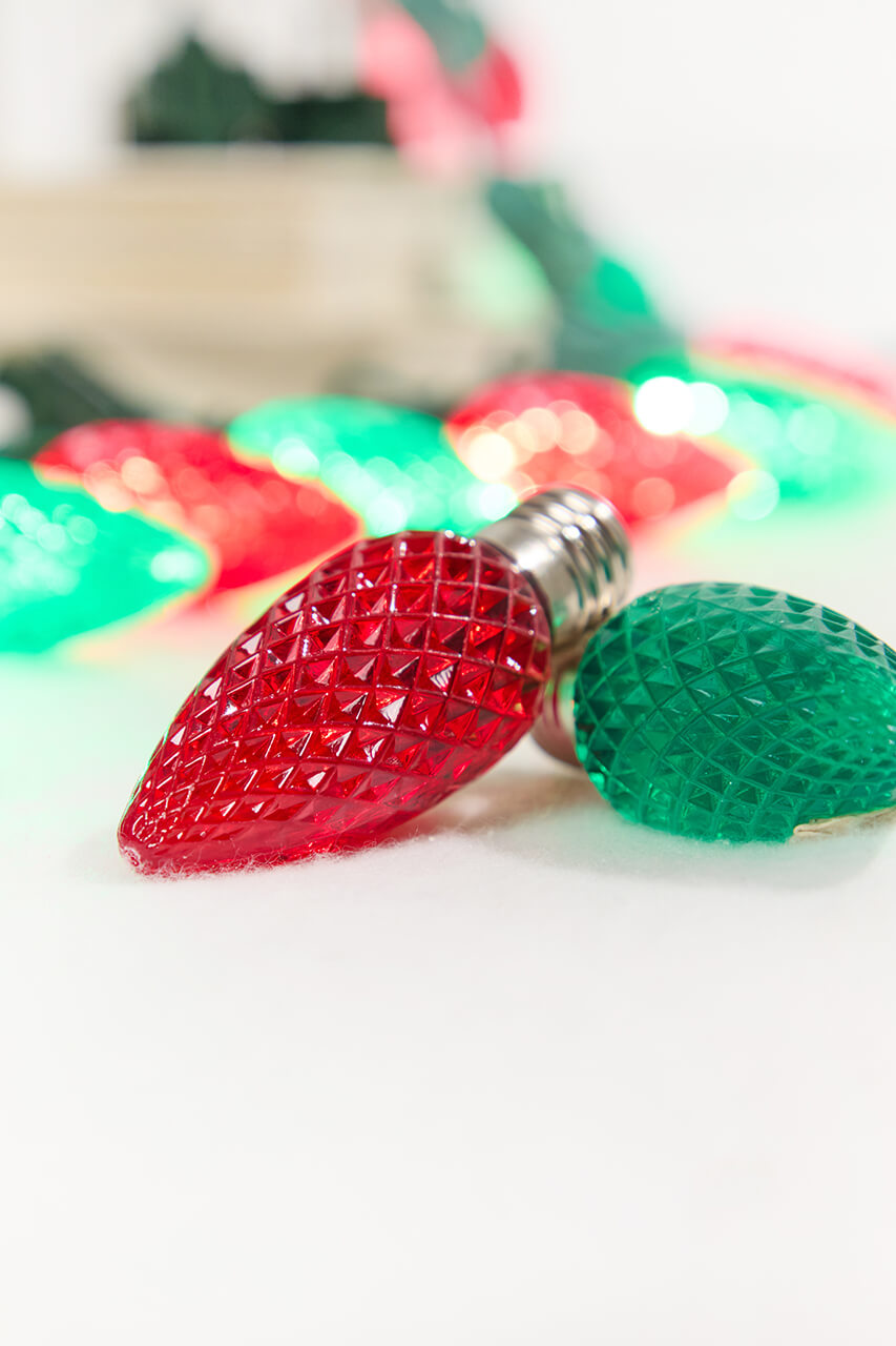 250' Outdoor Christmas Lighting Kit - Red/Green