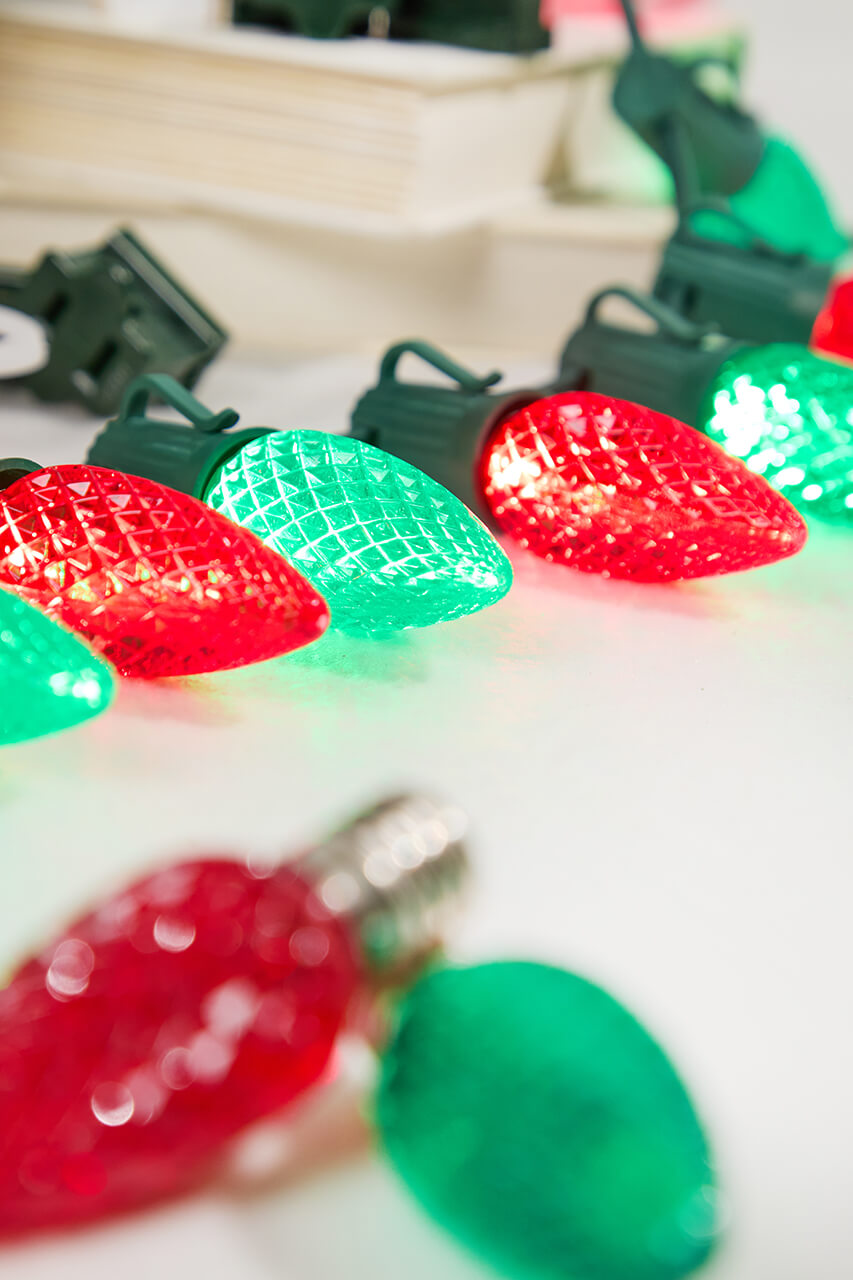 250' Outdoor Christmas Lighting Kit - Red/Green