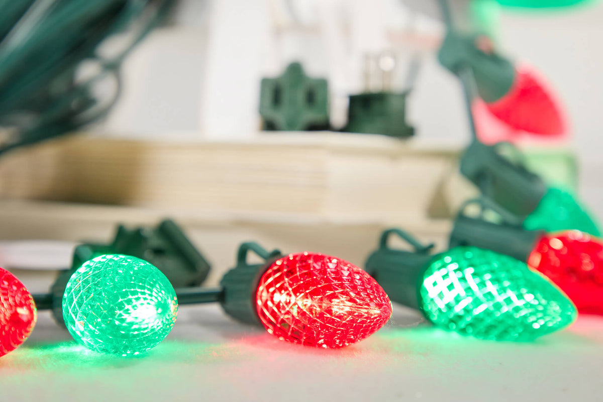 250' Outdoor Christmas Lighting Kit - Red/Green